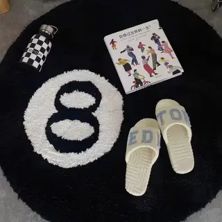 Teppich im 8-Ball-Design