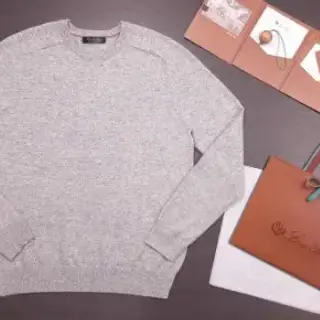 loro paina sweatshirt