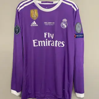 Real Madrid 2017 Purple Kit Cl